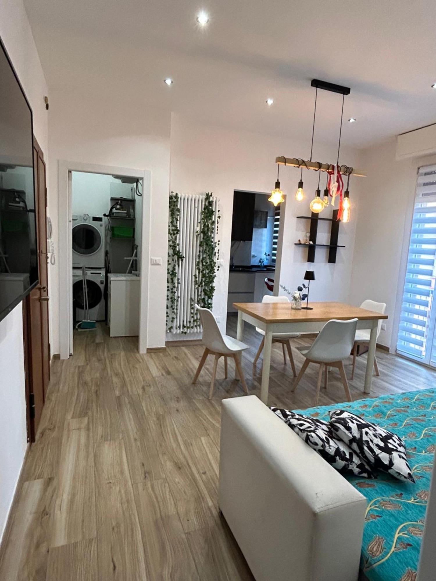 Il Tortellino Vagante - Elegant Apartment Modena Bagian luar foto