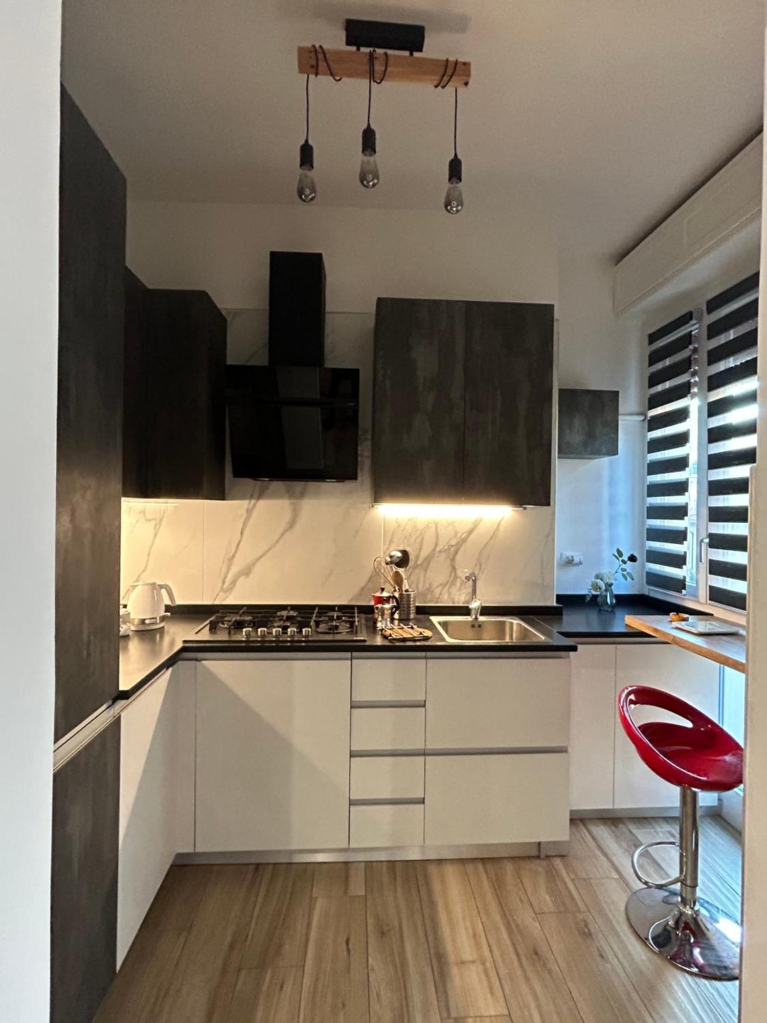 Il Tortellino Vagante - Elegant Apartment Modena Bagian luar foto